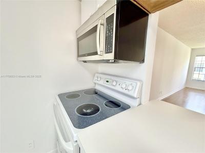 6331 La Costa Dr F, Boca Raton, Florida 33433, USA