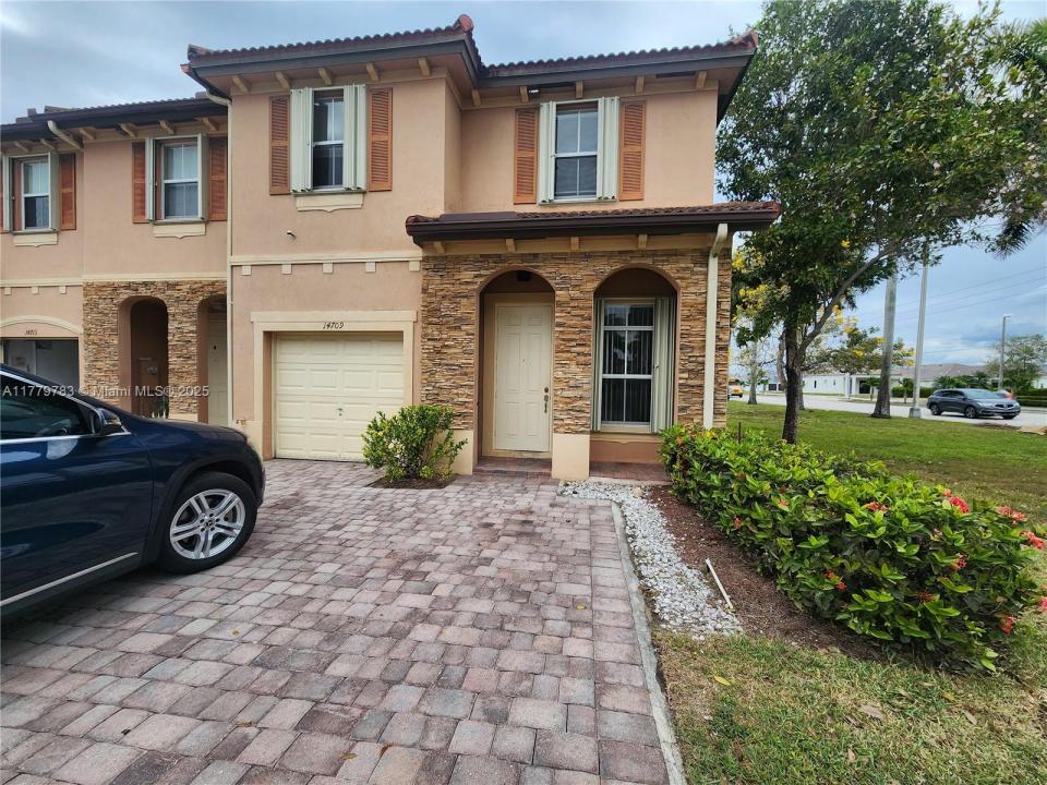 14709 SW 25th St 14709, Miami, フロリダ 33185, アメリカ合衆国