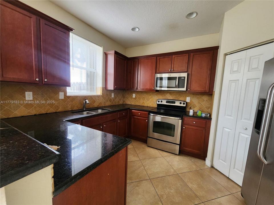 14709 SW 25th St 14709, Miami, フロリダ 33185, アメリカ合衆国