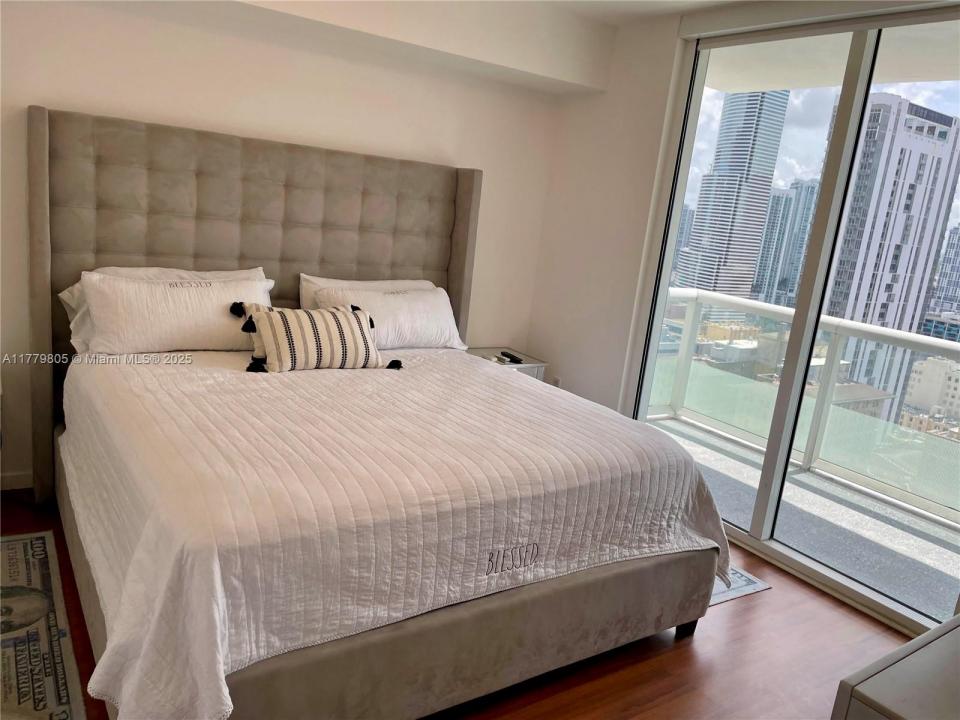 50 Biscayne Blvd 3005, Miami, Florida 33132, Stati Uniti