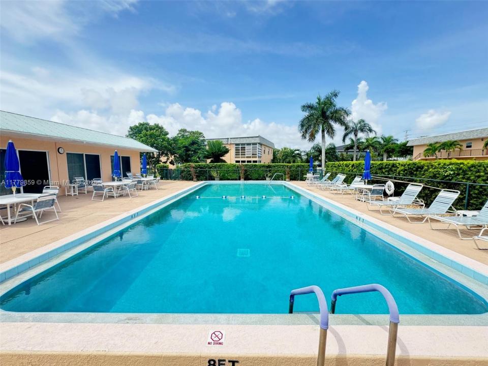 2950 SE Ocean Blvd 555, Stuart, Florida 34996