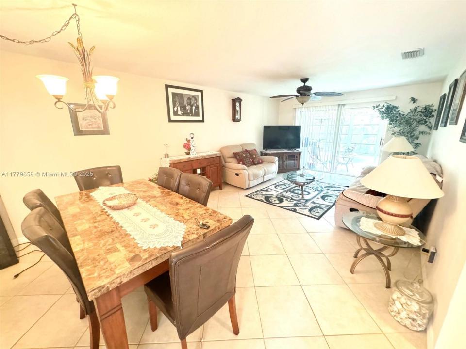 2950 SE Ocean Blvd 555, Stuart, Florida 34996