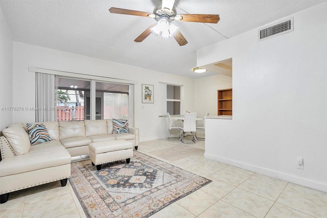 6668 SW 41st Pl 29, Davie, פלורידה 33314, ארצות הברית של אמריקה