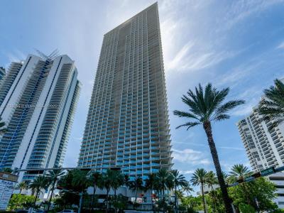 16901 Collins Ave 703, Sunny Isles Beach, Florida 33160, USA