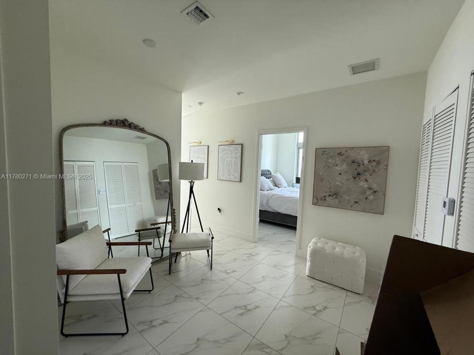 2000 Metropica Way 603, Sunrise, フロリダ 33323, アメリカ合衆国