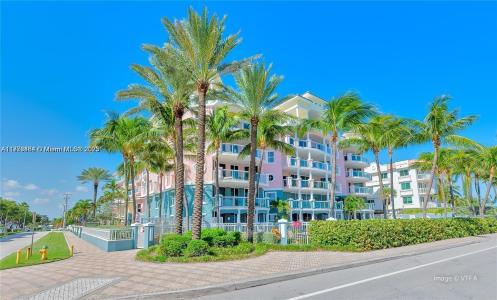 2051 SE 3rd St TH11, Deerfield Beach, 佛罗里达州 33441, 美国