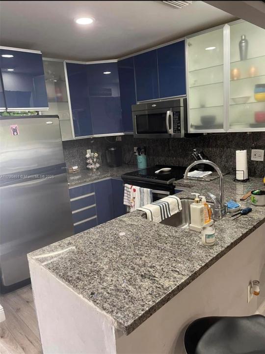 430 SE 7th St 304E, Dania Beach, Florida 33004
