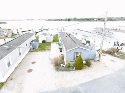 689 Succotash Road, South Kingstown, RI 02879, USA