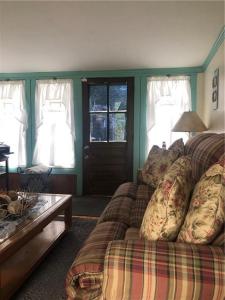 10 Isabelle Drive, Narragansett, Rhode Island 02882