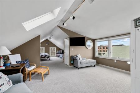 8 Franklin Street 4, Newport, RI 02840, USA