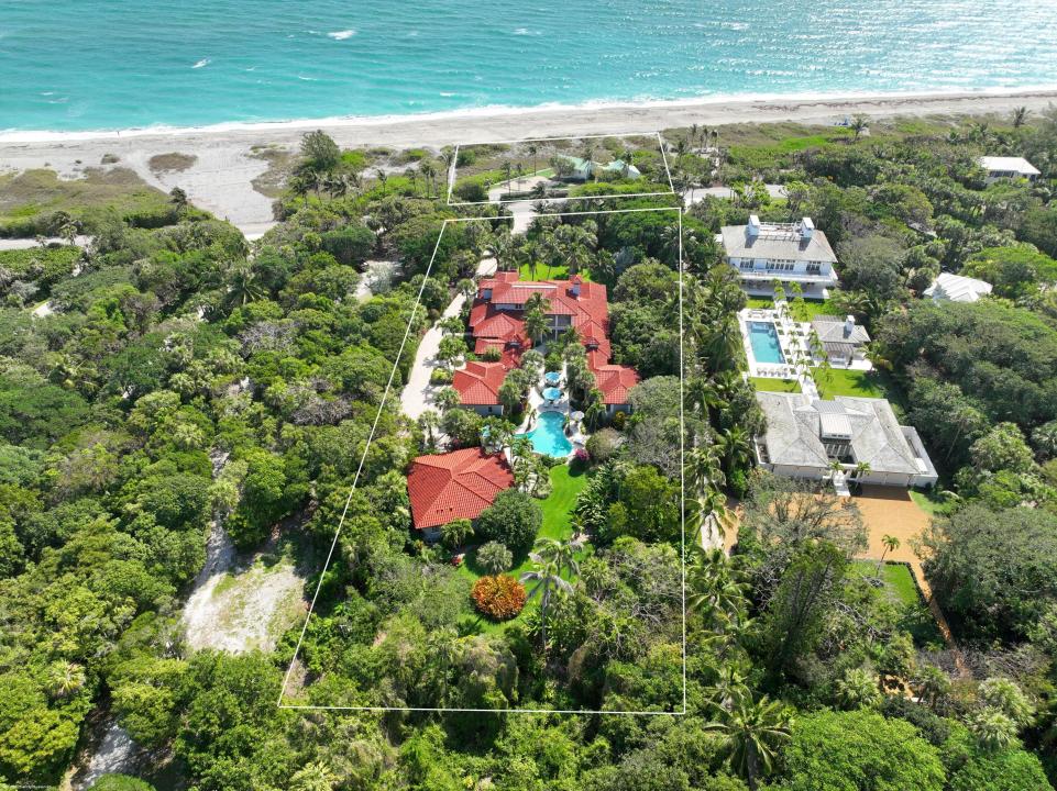 398 S Beach Road, Jupiter Island, Florida 33455
