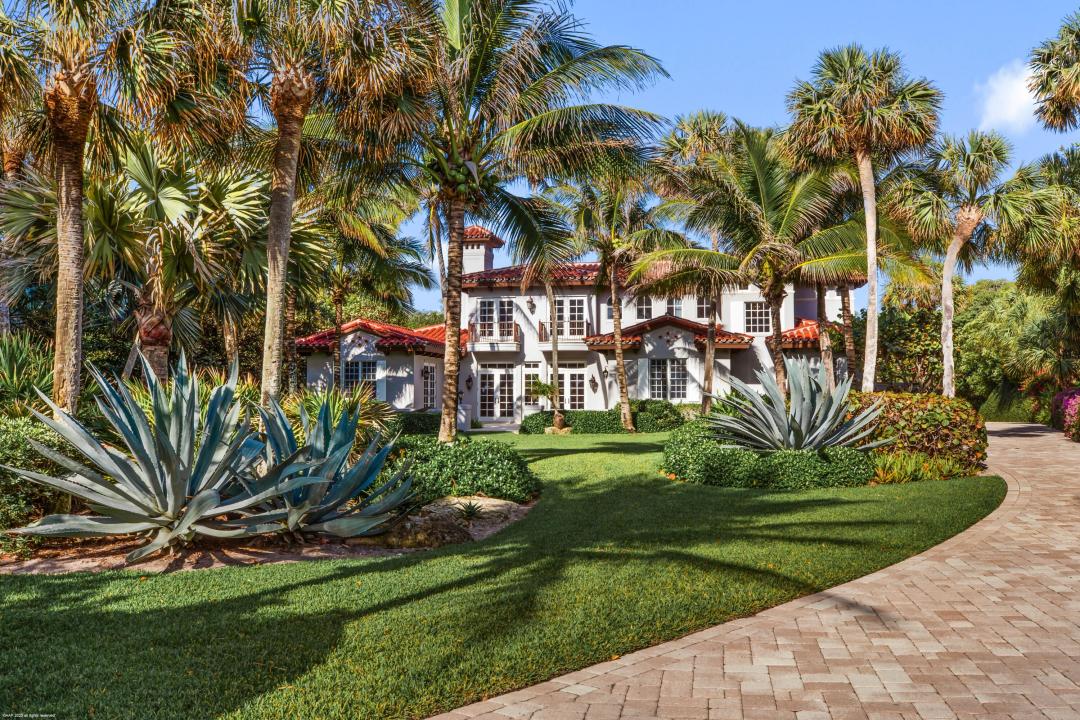 398 S Beach Road, Jupiter Island, Florida 33455