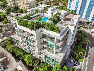 10281 W Bay Harbor Dr 301, Bay Harbor Islands, Florida 33154