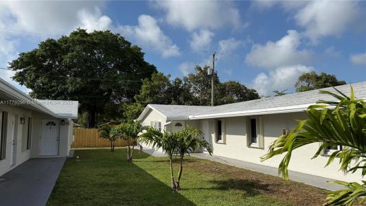 220 NW 12th St, Pompano Beach, Florida 33060, USA