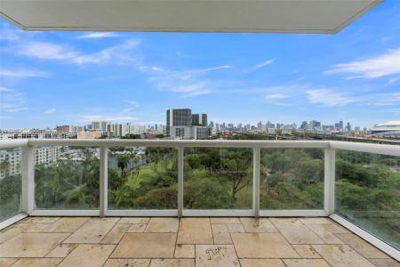 1861 NW S River Dr 1207, Miami, Florida 33125, USA