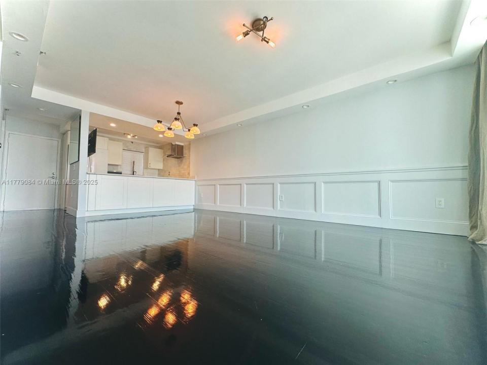 1700 NW N River Dr 805, Miami, Florida 33125