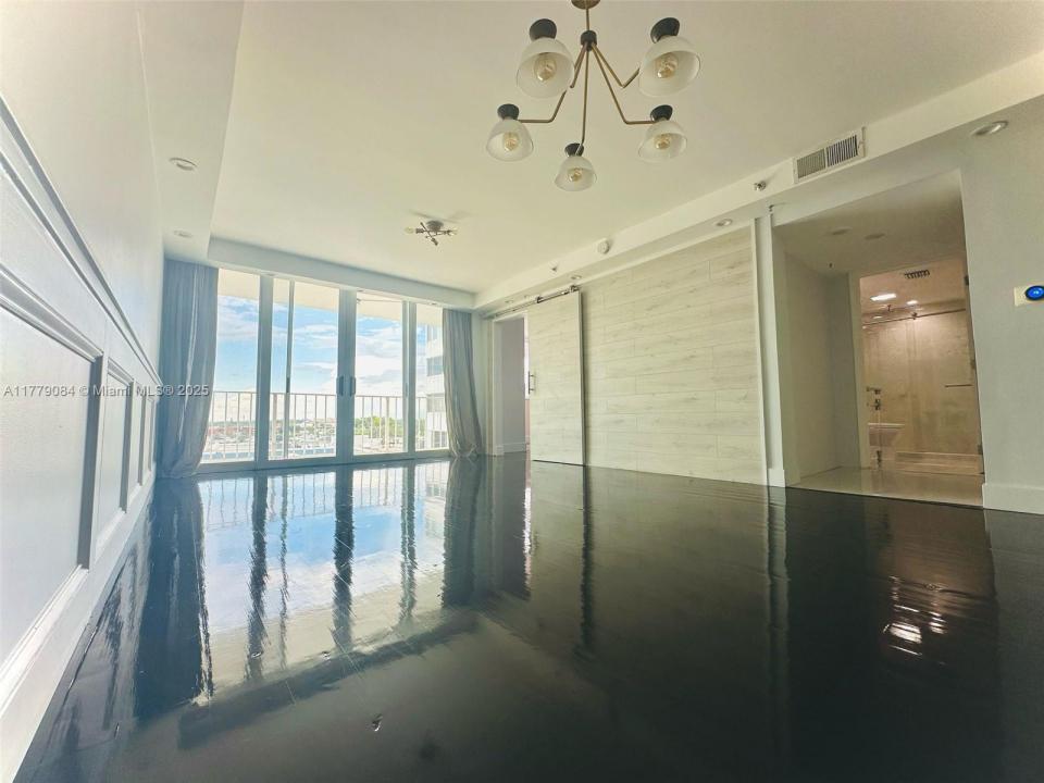 1700 NW N River Dr 805, Miami, Florida 33125