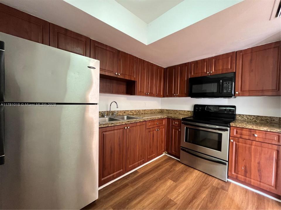1201 SW 50th Ave 105-4, North Lauderdale, 佛罗里达州 33068, 美国
