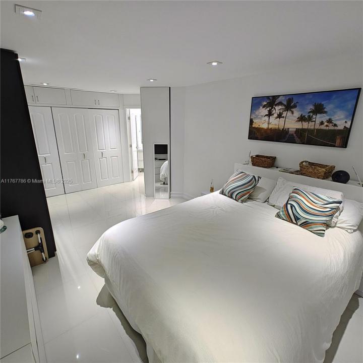 2750 NE 183rd St 301, Aventura, Flórida 33160, Estados Unidos