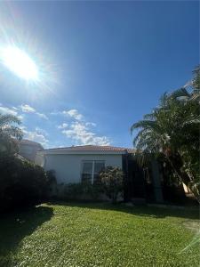 240 Isle Verde Way, Palm Beach Gardens, Florida 33418, USA