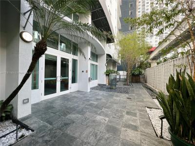 234 NE 3rd St 1908, Miami, Florida 33132, USA