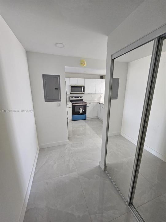 7125 Bay Dr 506, Miami Beach, פלורידה 33141, ארצות הברית של אמריקה 