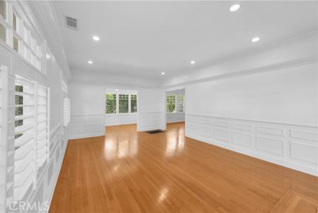 N Virginia Road, Long Beach, California 90807