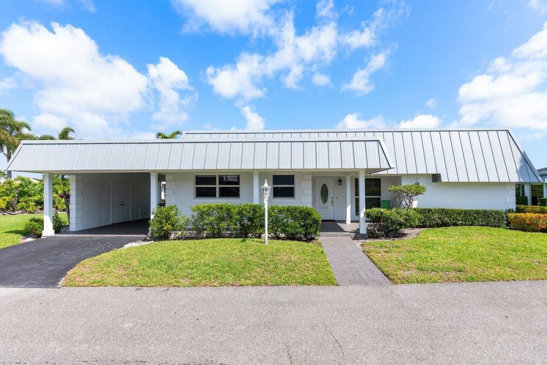 401 French Royale Circle, City of Atlantis, Atlantis, Florida 33462, USA