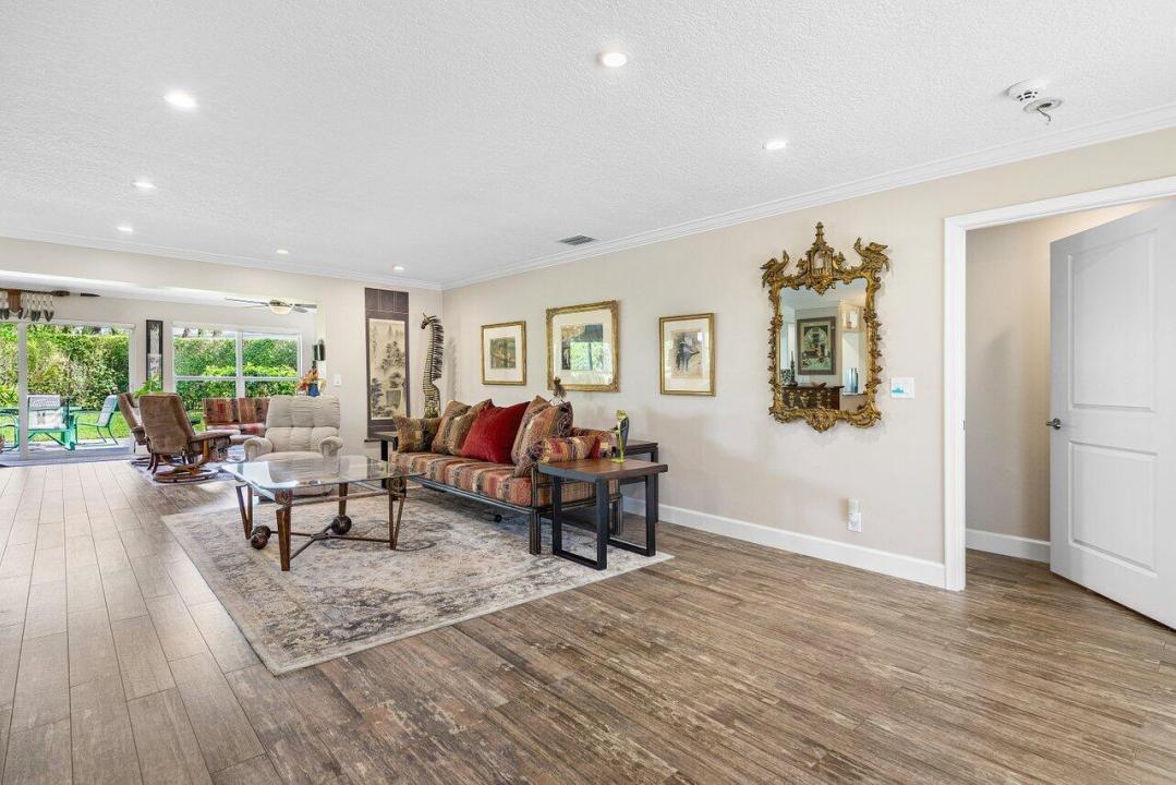 401 French Royale Circle, City of Atlantis, Atlantis, Florida 33462, USA