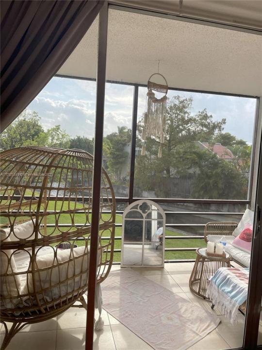 112 Royal Park Dr 2G, Oakland Park, Florida 33309