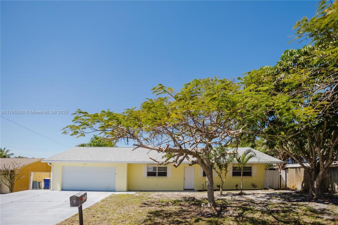 2212 NE 21st Ave, Jensen Beach, Floryda 34957, USA