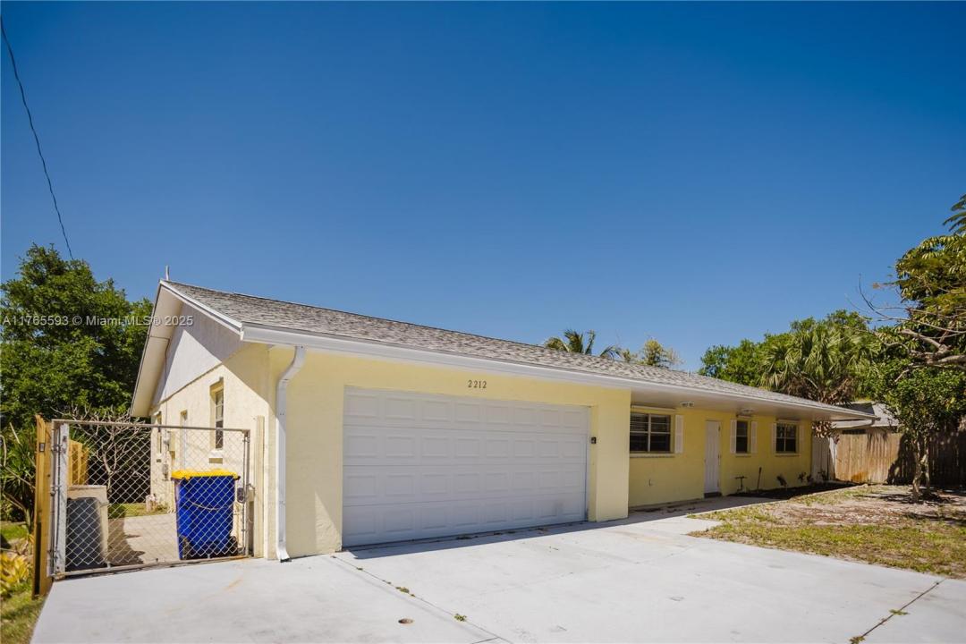 2212 NE 21st Ave, Jensen Beach, Floryda 34957, USA