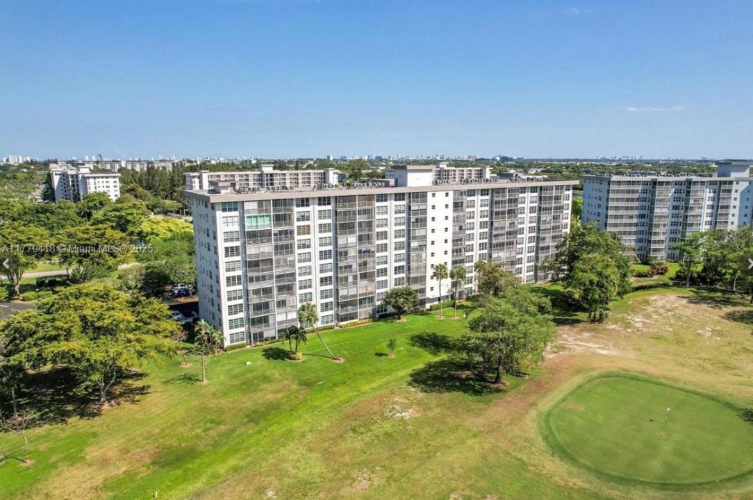 605 Oaks Dr 203, Pompano Beach, Florida 33069, Estados Unidos