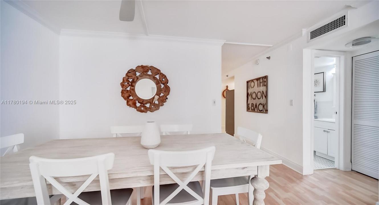 2401 Collins Ave 904, Miami Beach, Floride 33140, États-Unis