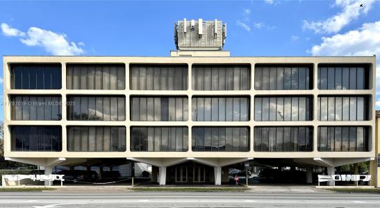 420 S Dixie Hwy 3, Coral Gables, Florida 33146, HOA KỲ