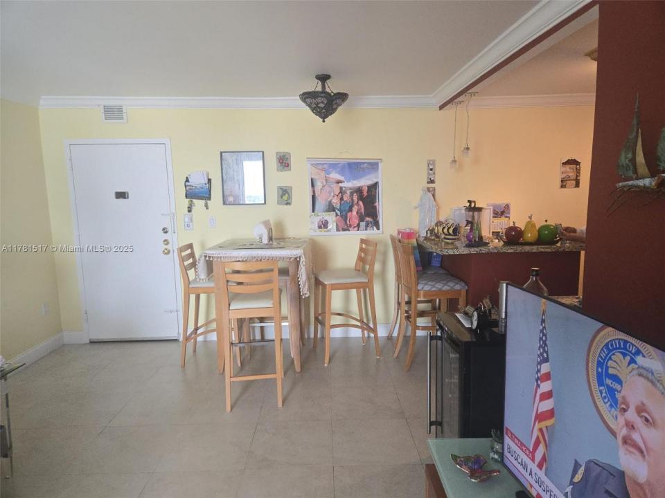 6900 Bay Dr 8I, Miami Beach, Florida 33141, Estados Unidos