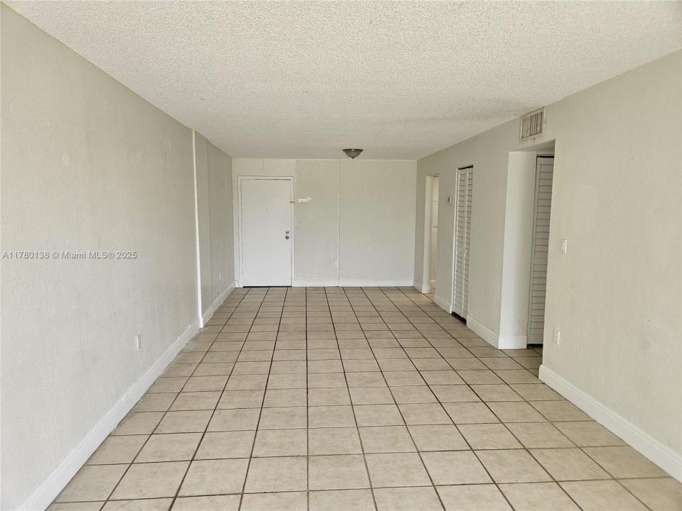 North Miami, Florida 33181, HOA KỲ