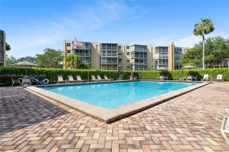 5201 NW 2nd Ave 412, Boca Raton, Florida 33487, USA