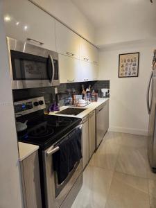 3300 NE 192nd St 505, Aventura, Florida 33180, USA