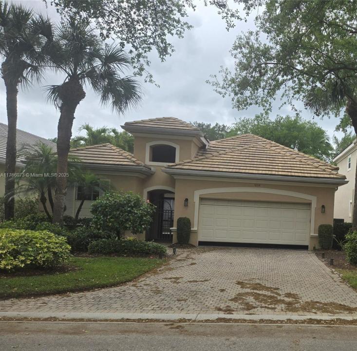 4208 Kensington High Street, Naples, Floride 34105, États-Unis