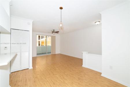 17150 N Bay Rd 2322, Sunny Isles Beach, Florida 33160, USA