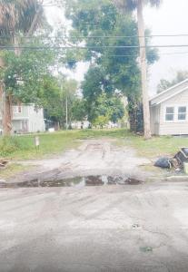 617 Texas Ct, Fort Pierce, Florida 34950, USA