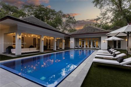 4100 Kiaora St, Miami, Florida 33133, USA