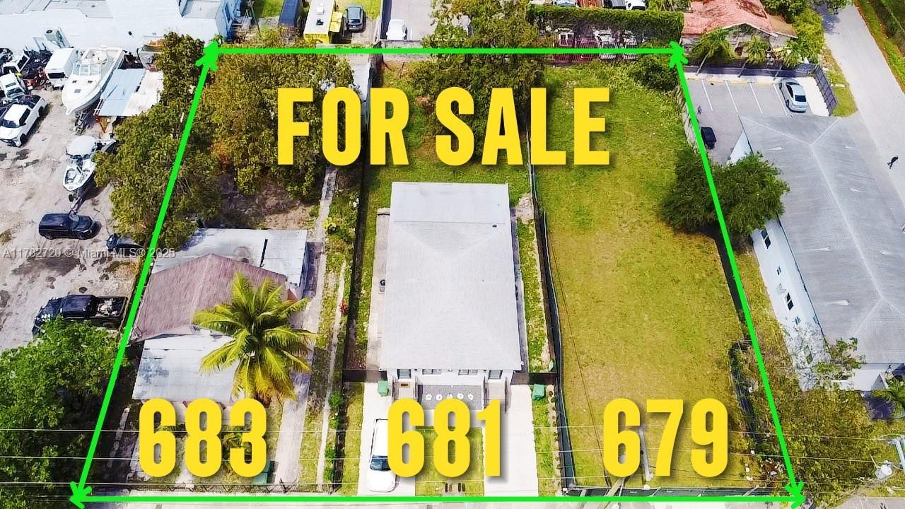 683 & 681 & 679 NW 30th St, Miami, Floride 33127, États-Unis