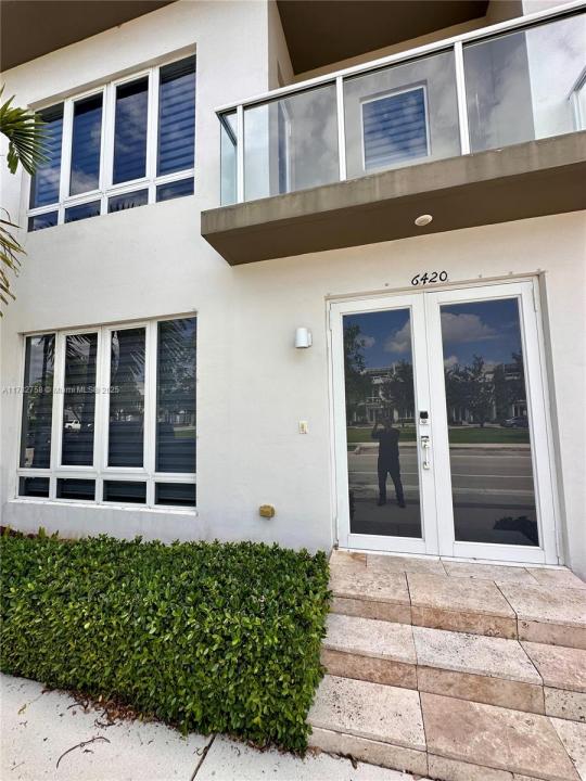 6420 NW 104th Path 6420, Doral, Florida 33178, Stati Uniti