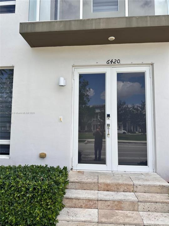 6420 NW 104th Path 6420, Doral, Florida 33178, Stati Uniti