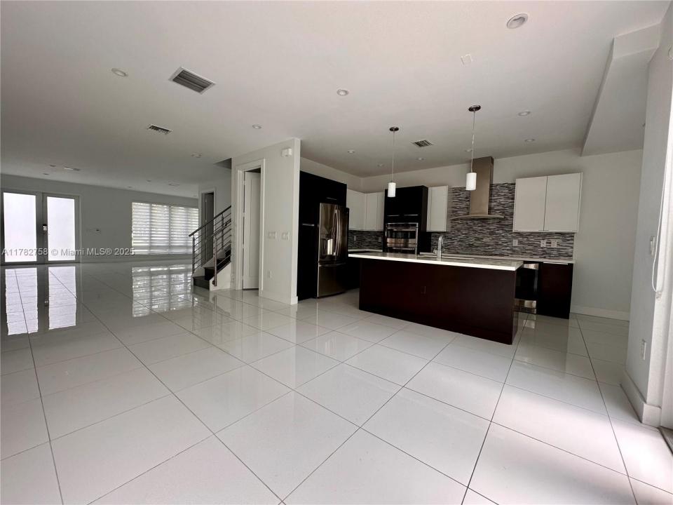 6420 NW 104th Path 6420, Doral, Florida 33178, Stati Uniti