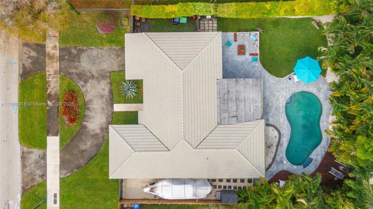 425 NE 114th St, Miami, Floryda 33161, USA