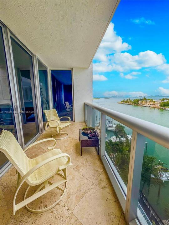 7929 West Dr 702, North Bay Village, Flórida 33141, Estados Unidos