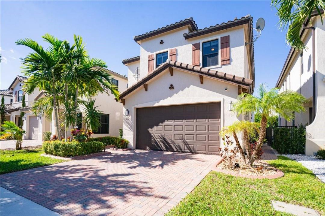9786 W 34th Ave, Hialeah, Florida 33018, HOA KỲ